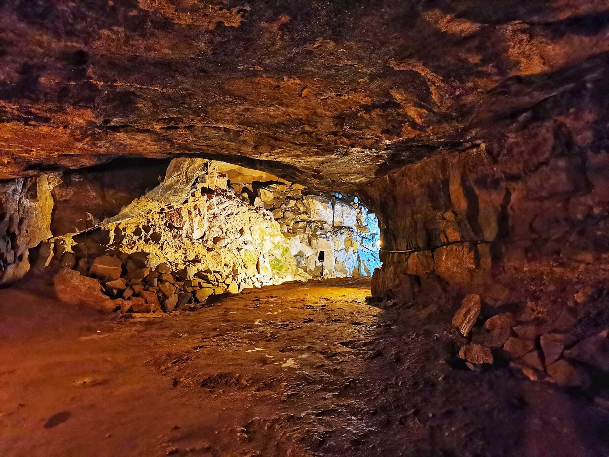 pierwsze kroki i jaskinia Peak Cavern