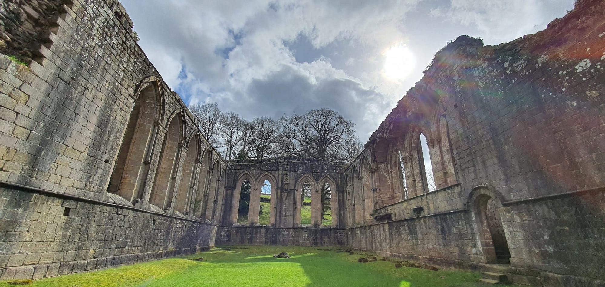 Niesamowite ruiny z Yorkshire